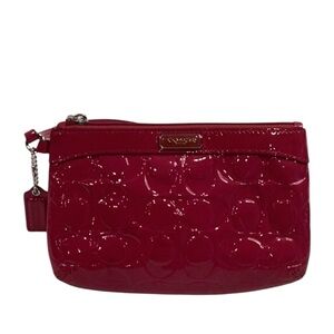 🍄 Coach Embossed Signature Small Clutch in Deep Pink